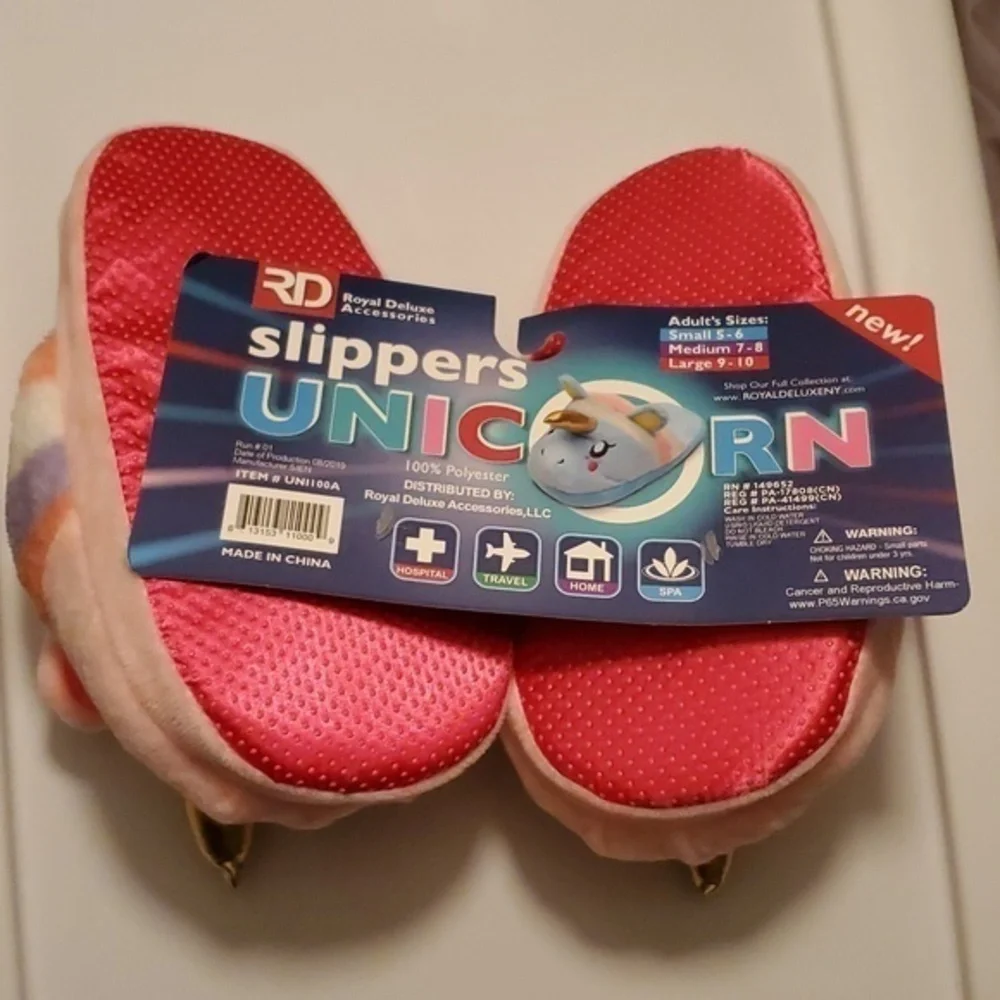 Kids Plush Unicorn Slide On Cushy‎ Slippers Size 5-6